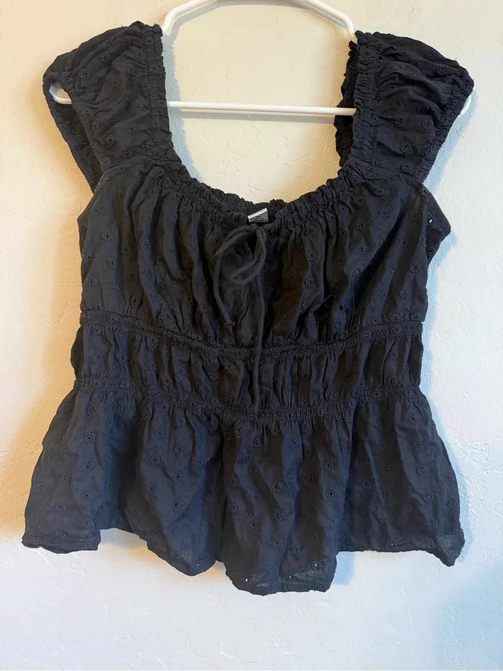 Old Navy black eyelet